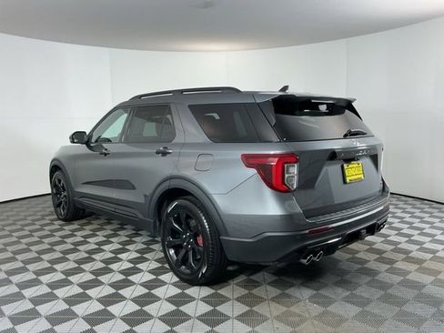 Used 2022 Ford Explorer ST w/ ST Street Pack image 7