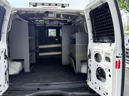 Used 2013 Ford E-250 and Econoline 250 RWD image 10
