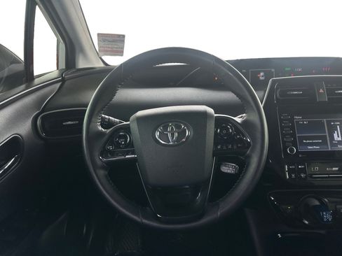 Used 2022 Toyota Prius AWD image 12