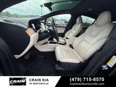 Used 2020 Tesla Model X Long Range AWD/4WD image 19