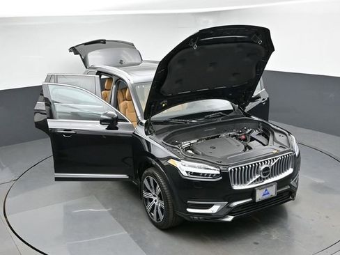 Used 2023 Volvo XC90 B6 Ultimate w/ Protection Package AWD/4WD image 47