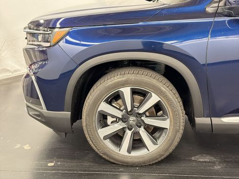 New 2025 Honda Pilot Elite image 12