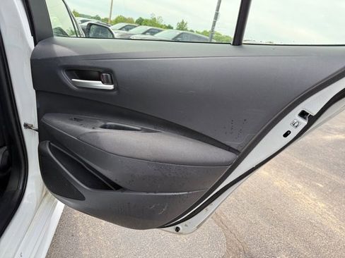 Used 2021 Toyota Corolla LE w/ Carpet Mat Package (TMS) FWD image 21