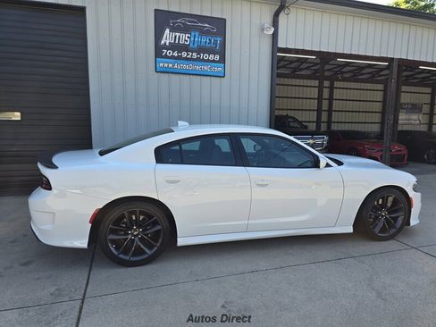 Used 2019 Dodge Charger Scat Pack w/ Plus Group RWD image 13