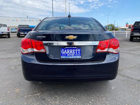 Used 2016 Chevrolet Cruze LS FWD image 10
