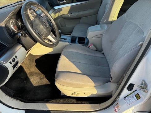 Used 2013 Subaru Outback 2.5i Premium image 31