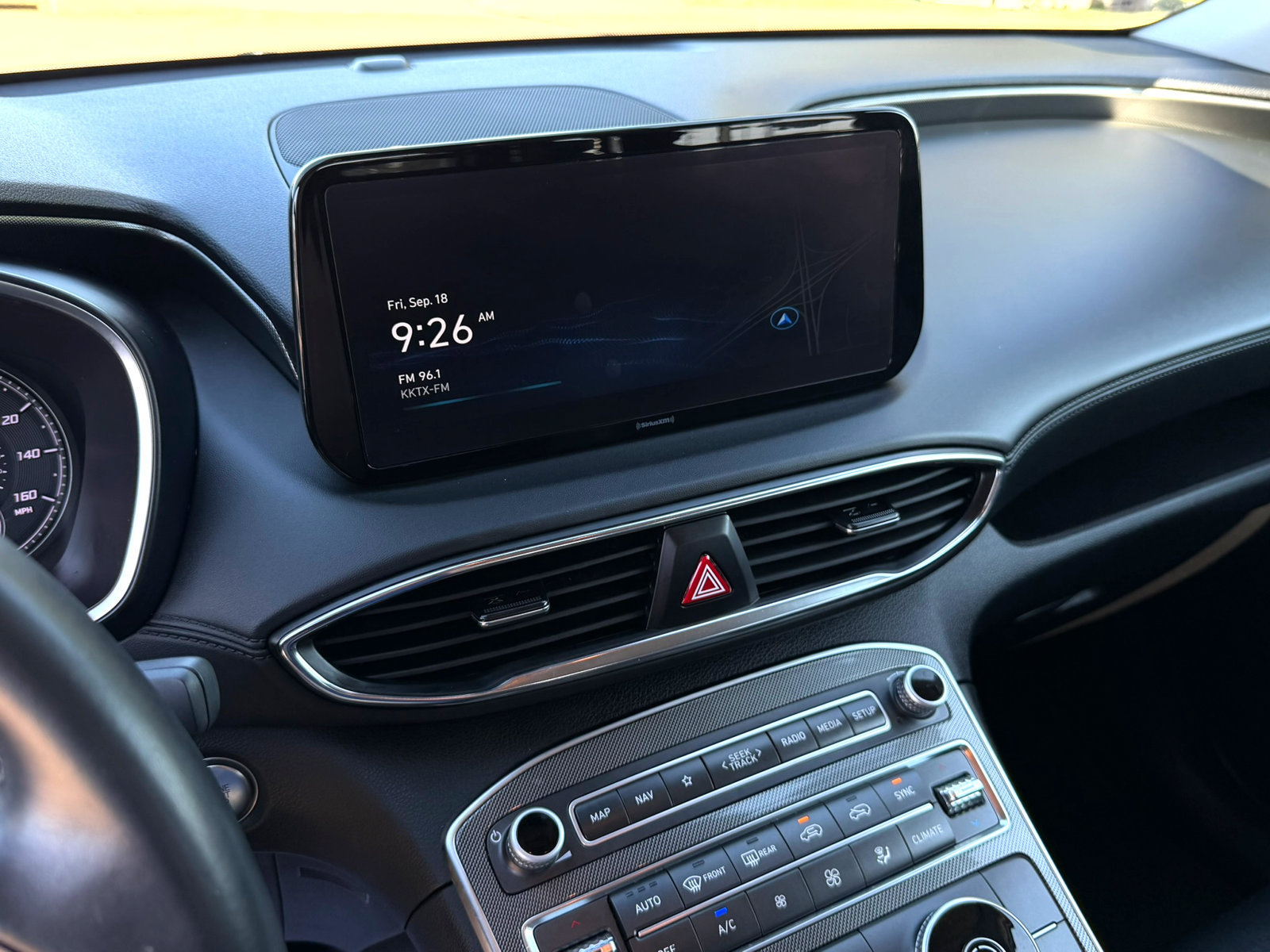 Used 2023 Hyundai Santa Fe SEL FWD image 15