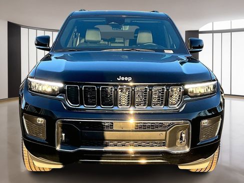 New 2025 Jeep Grand Cherokee Overland w/ Adv Protech Group III AWD/4WD image 16