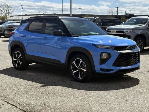 Certified 2023 Chevrolet TrailBlazer RS w/ Convenience Package FWD image 9