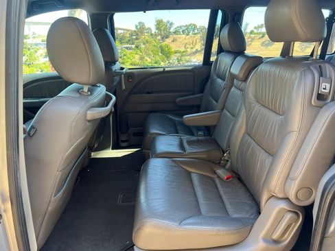 Used 2010 Honda Odyssey EX-L image 10