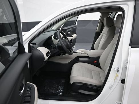 New 2026 Honda HR-V LX image 6