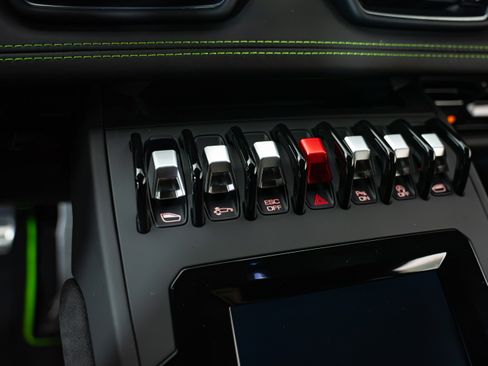 Used 2020 Lamborghini Huracan EVO AWD/4WD image 14