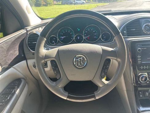 Used 2015 Buick Enclave Leather FWD image 19