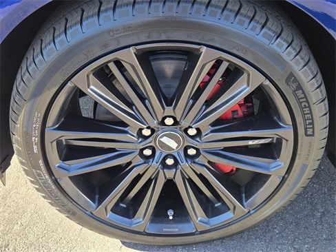 New 2026 Cadillac Lyriq V image 9