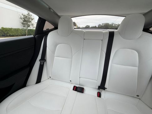 Used 2022 Tesla Model 3 Long Range image 27