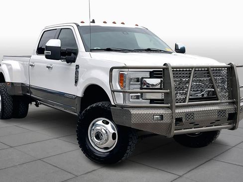 Used 2019 Ford F350 King Ranch w/ King Ranch Ultimate Package image 2