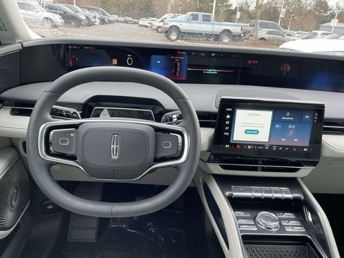 New 2026 Lincoln Nautilus Reserve image 6