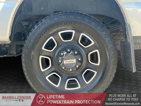 Used 2024 Ford F250 Platinum w/ FX4 Off-Road Package image 23