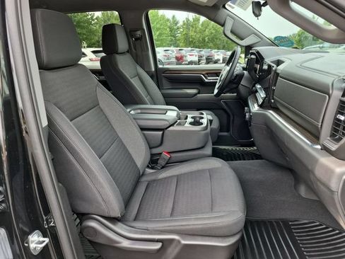 Used 2023 Chevrolet Silverado 1500 LT AWD/4WD image 30