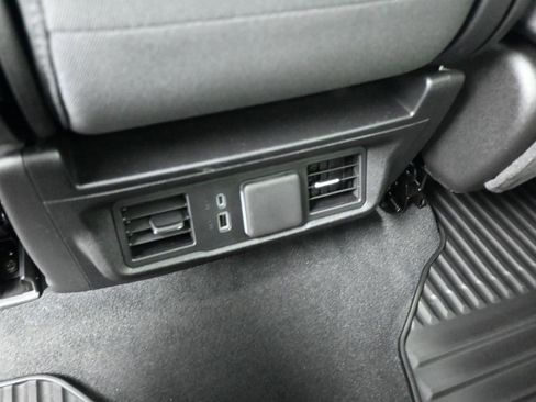 Used 2026 GMC Sierra 1500 SLE w/ Preferred Package image 21