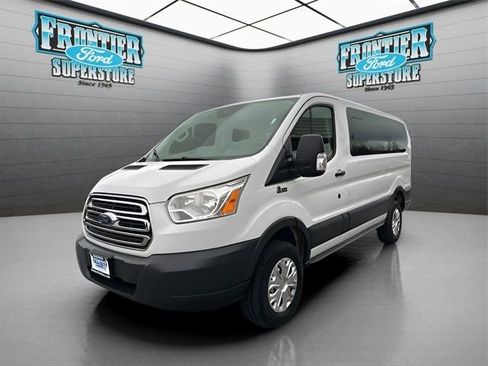 Used 2017 Ford Transit 150 XLT image 4