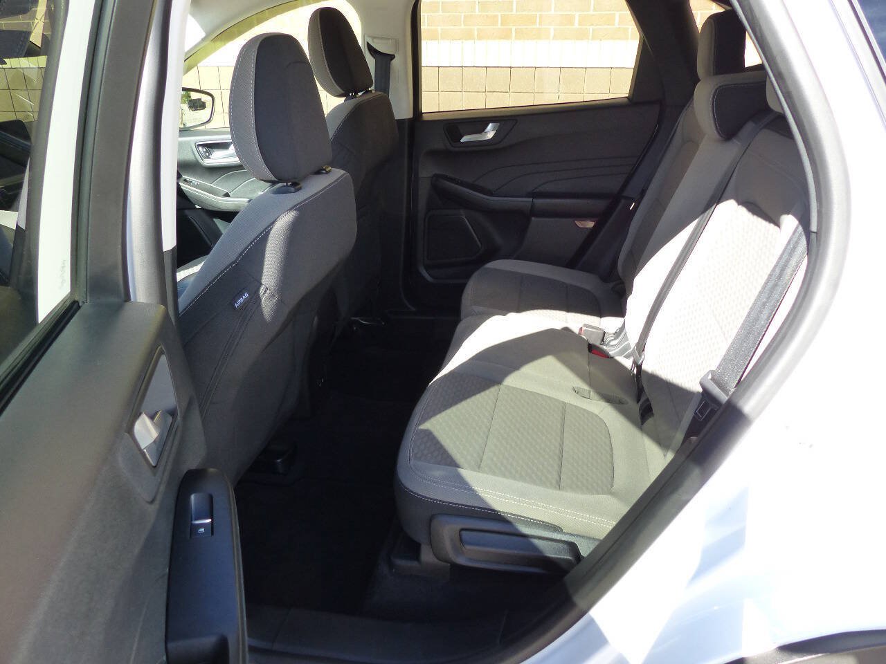 Used 2021 Ford Escape SE FWD image 34