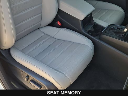 Used 2025 Honda CR-V EX-L image 30