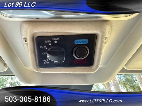 Used 2016 RAM ProMaster 2500 w/ Premium Appearance Group image 17