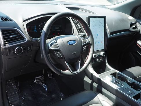 Used 2024 Ford Edge ST-Line AWD/4WD image 12
