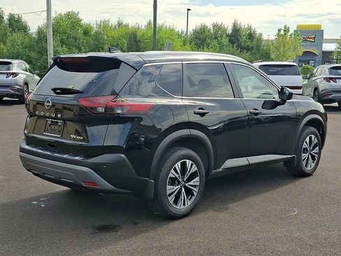 Used 2023 Nissan Rogue SV w/ SV Premium B Package AWD/4WD image 2