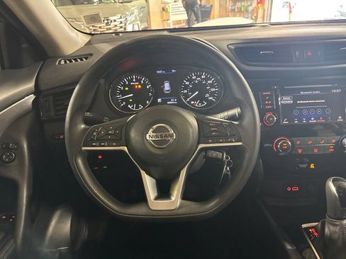 Used 2020 Nissan Rogue S AWD/4WD image 11