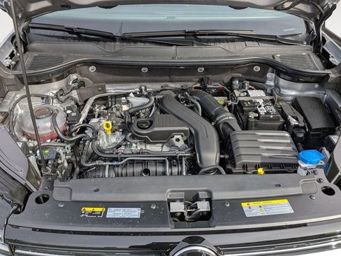 New 2026 Volkswagen Taos SE image 36