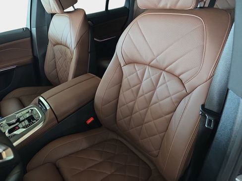 New 2026 BMW X5 sDrive40i w/ Climate Comfort Package image 12