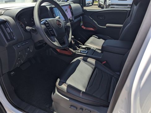 New 2026 Nissan Frontier PRO-4X w/ Pro Premium Package AWD/4WD image 10