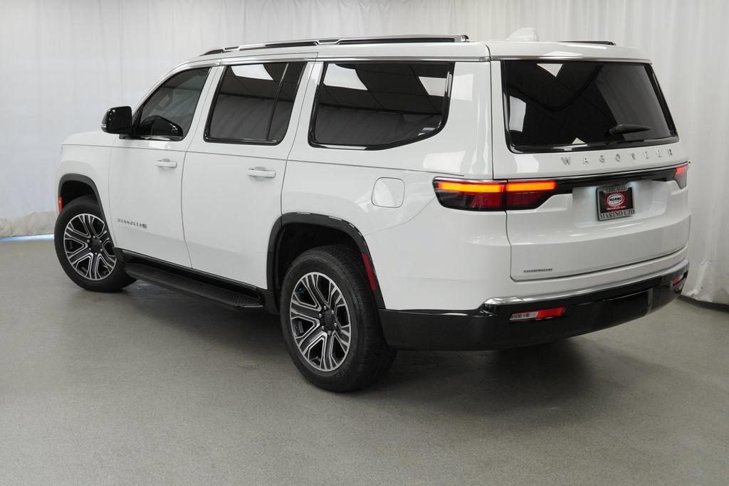 Used 2023 Jeep Wagoneer 4WD w/ Premium Group I image 24