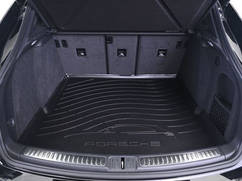 Used 2023 Porsche Macan GTS image 15