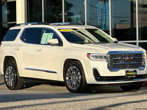 Used 2023 GMC Acadia Denali w/ Denali Ultimate Package image 1