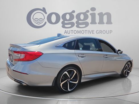 Certified 2018 Honda Accord Sport image 5