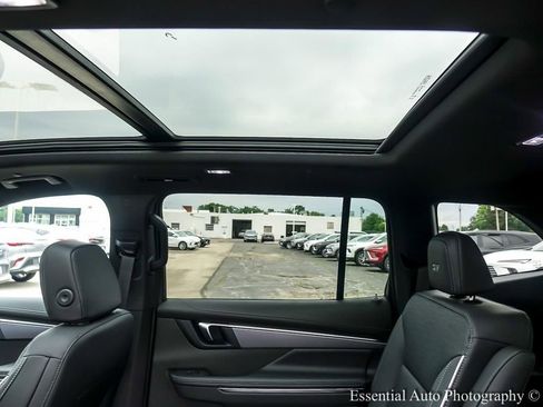 New 2026 Buick Enclave Sport Touring w/ Power Package image 12