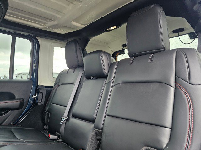 Used 2025 Jeep Wrangler Unlimited Rubicon w/ Safety Group AWD/4WD image 16