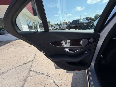 Used 2015 Mercedes-Benz C 300 4MATIC Sedan image 21