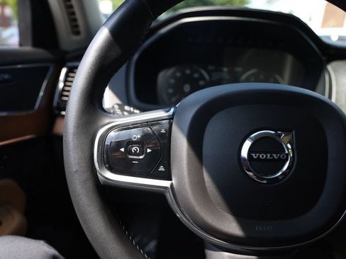 Used 2016 Volvo XC90 T6 Inscription w/ Vision Package AWD/4WD image 17