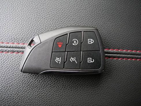 Used 2023 Chevrolet Equinox RS AWD/4WD image 30