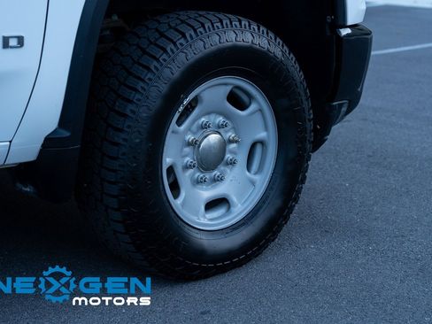 Used 2020 Chevrolet Silverado 2500 W/T image 46