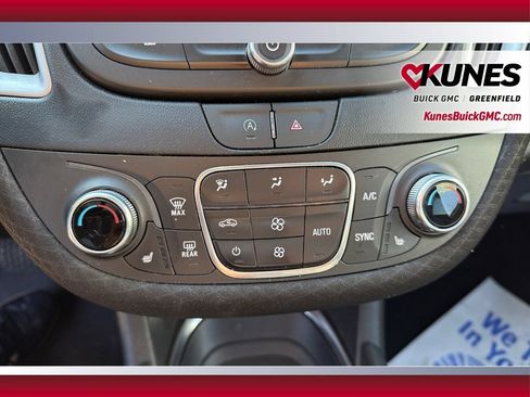 Used 2024 Chevrolet Malibu LT FWD image 26