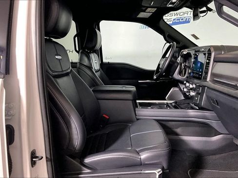 Certified 2025 Ford F250 Platinum AWD/4WD image 6