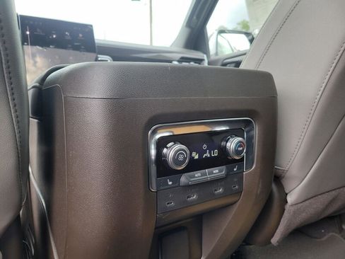 New 2026 GMC Yukon XL Elevation w/ Elevation Premium Package image 32