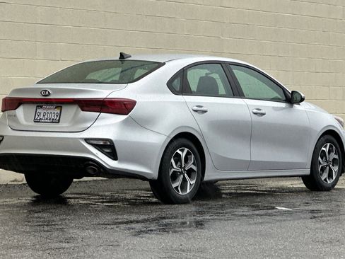 Used 2020 Kia Forte LXS image 4