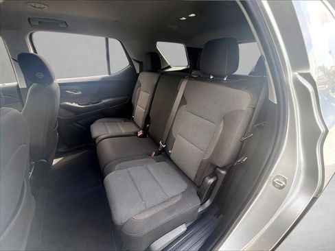Used 2021 Chevrolet Traverse LS FWD image 28