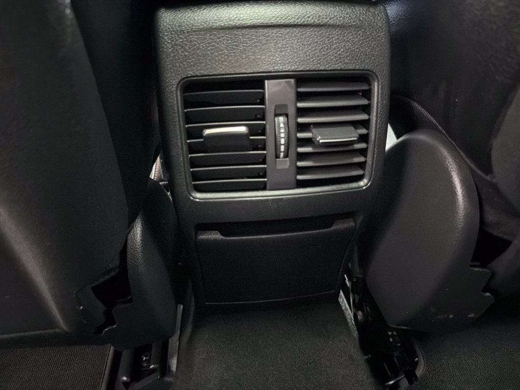Used 2016 Mercedes-Benz CLA 250 image 23